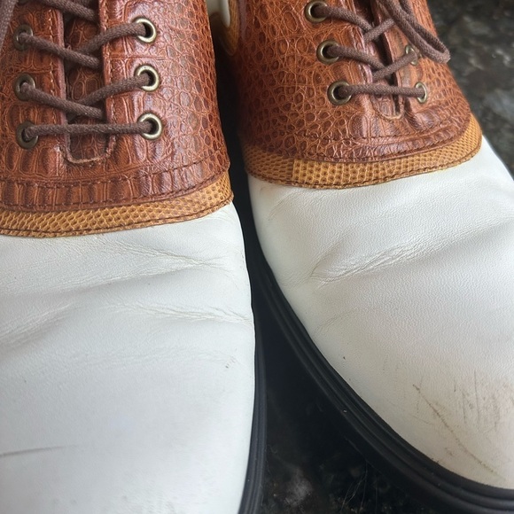 ECCO men’s vegetable tanned leather two tone golf/spike shoes. Arch Support. 44 - Picture 13 of 14